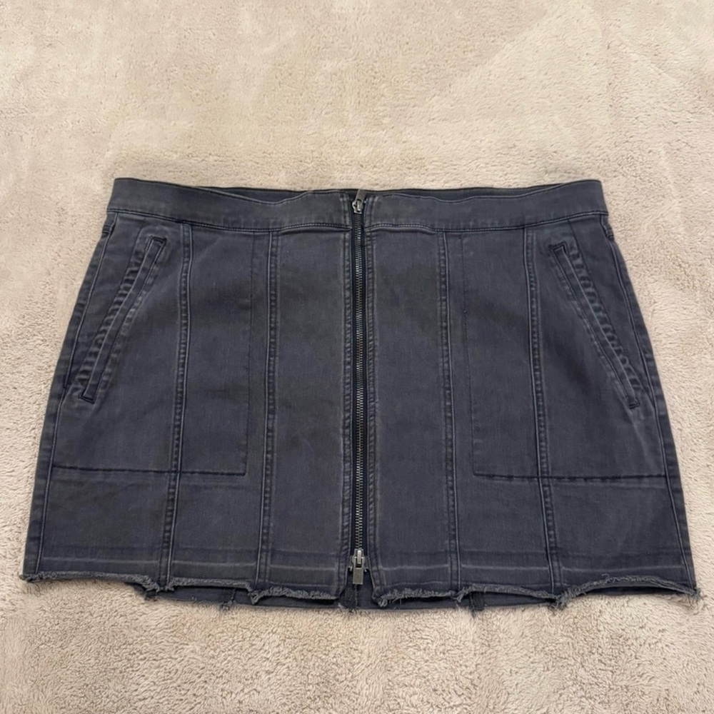 Express Distressed Black Mini Pencil Skirt with Zippered Front Size 16